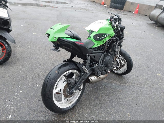 2022 KAWASAKI EX650 ML5EXEM1XNDA65260 Photo 3