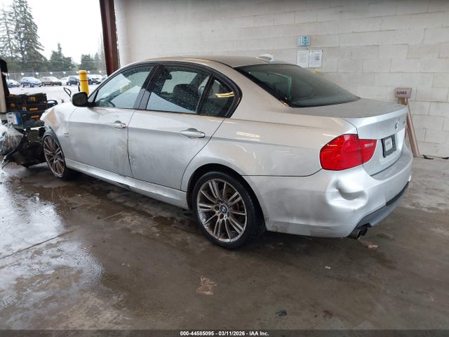 2011 BMW 328I WBAPK5C57BA993889 Photo 2