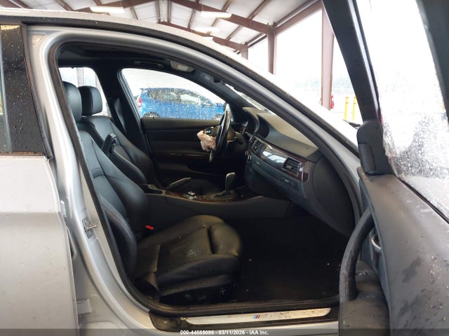 2011 BMW 328I WBAPK5C57BA993889 Photo 4