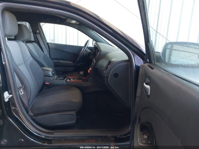 Продаж на аукціоні авто 2016 Dodge Charger Sxt, vin: 2C3CDXHG2GH317333, номер лоту: 44585114