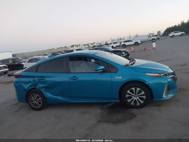 JTDKAMFP2M3172231 Toyota Prius Prime Xle