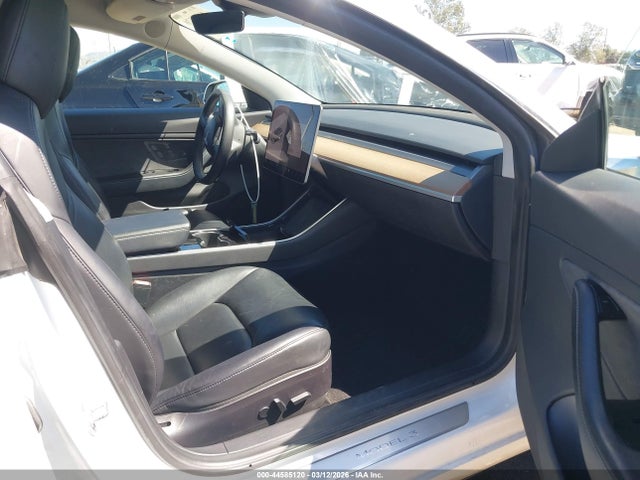 Продаж на аукціоні авто 2019 Tesla Model 3 Long Range/mid Range/standard Range/standard Range Plus, vin: 5YJ3E1EA9KF472515, номер лоту: 44585120