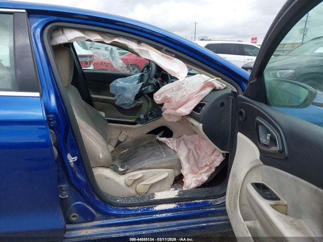 2016 CHRYSLER 200 1C3CCCAB0GN149399 Photo 4