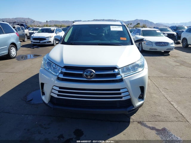 Toyota Highlander Xle 2017 5TDKZRFH9HS522084 Image 13