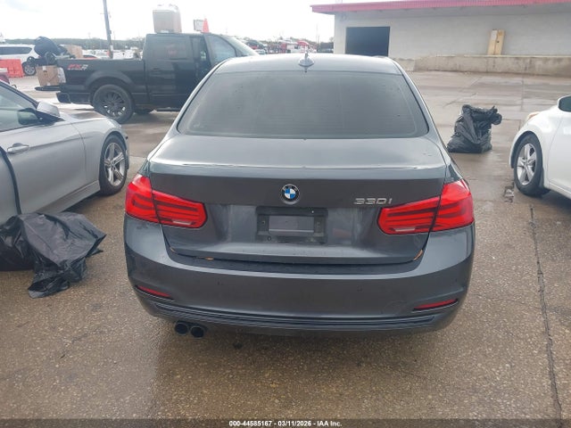 2017 Bmw 330i მანქანა იყიდება აუქციონზე, vin: WBA8B9G35HNU57187, აუქციონის ნომერი: 44585167
