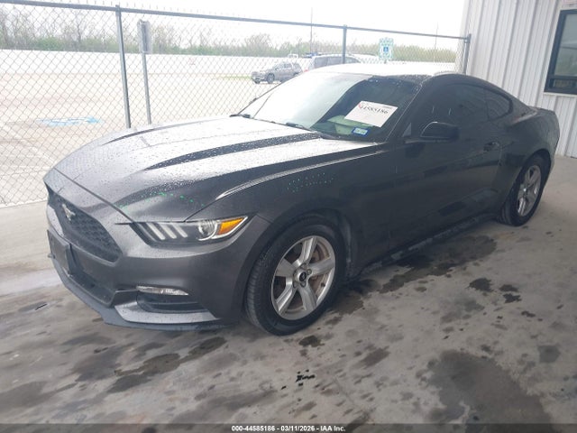 Ford Mustang V6 2016 1FA6P8AM6G5272867 Image 2