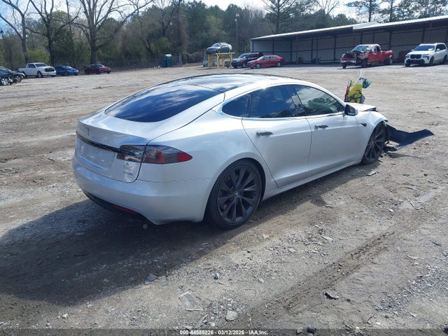 Продажа на аукционе авто 2018 Tesla Model S 100d/75d/p100d, vin: 5YJSA1E20JF256969, номер лота: 44585226