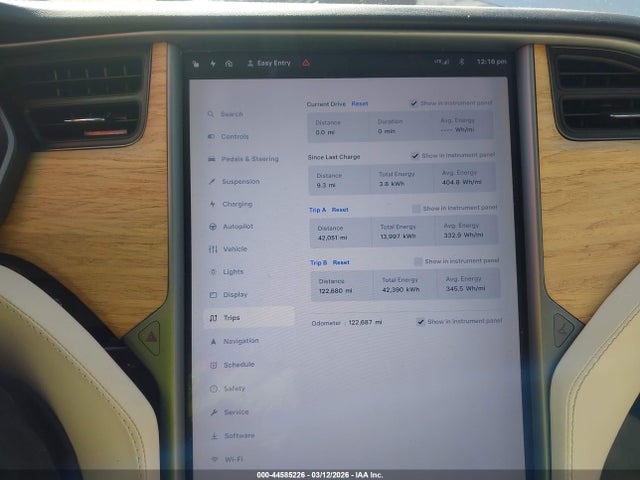Продажа на аукционе авто 2018 Tesla Model S 100d/75d/p100d, vin: 5YJSA1E20JF256969, номер лота: 44585226