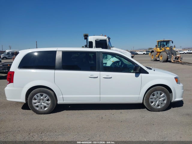 2C4RDGBG5JR356403 Dodge Grand Caravan Se