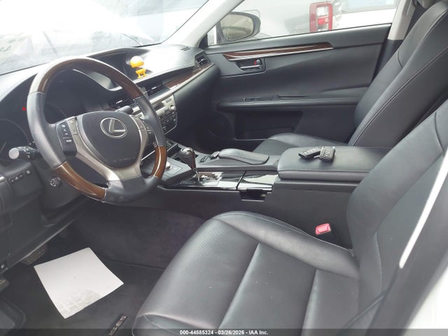 44585324 :رقم المزاد ، JTHBK1GG7E2123090 vin ، 2014 Lexus Es 350 مزاد بيع