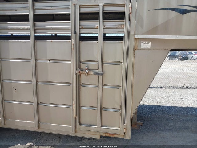 44585328 :رقم المزاد ، 4MWGS16236N018374 vin ، 2006 Delta Manufacturing Inc Livestock مزاد بيع