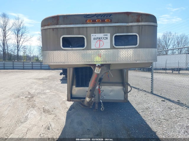 44585328 :رقم المزاد ، 4MWGS16236N018374 vin ، 2006 Delta Manufacturing Inc Livestock مزاد بيع