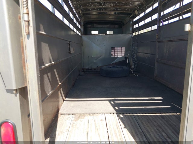 44585328 :رقم المزاد ، 4MWGS16236N018374 vin ، 2006 Delta Manufacturing Inc Livestock مزاد بيع