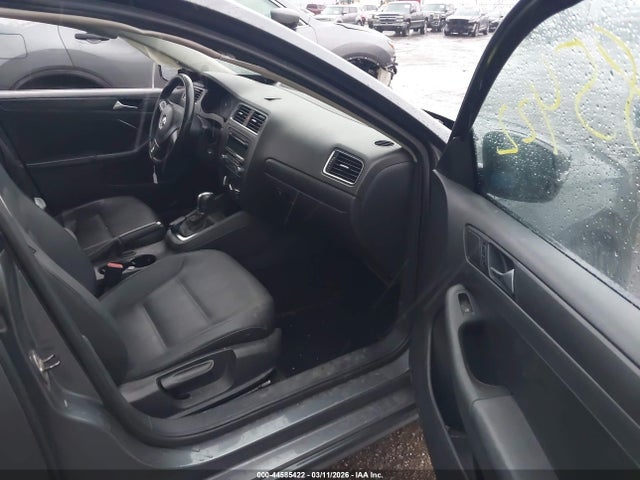 2012 Volkswagen Jetta 2.5l Se მანქანა იყიდება აუქციონზე, vin: 3VWDX7AJ3CM374131, აუქციონის ნომერი: 44585422