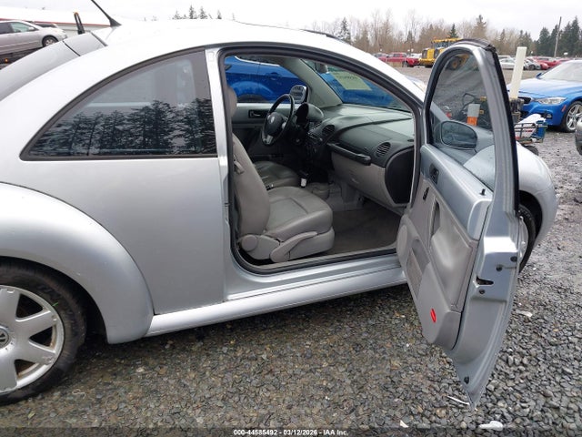 2003 Volkswagen New Beetle Glx მანქანა იყიდება აუქციონზე, vin: 3VWDD21C03M401136, აუქციონის ნომერი: 44585492