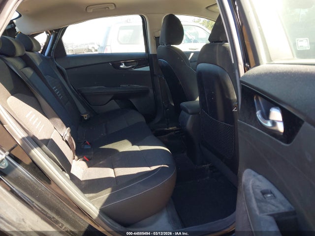 KIA FORTE S 2019 3KPF34AD0KE026442 Image 8
