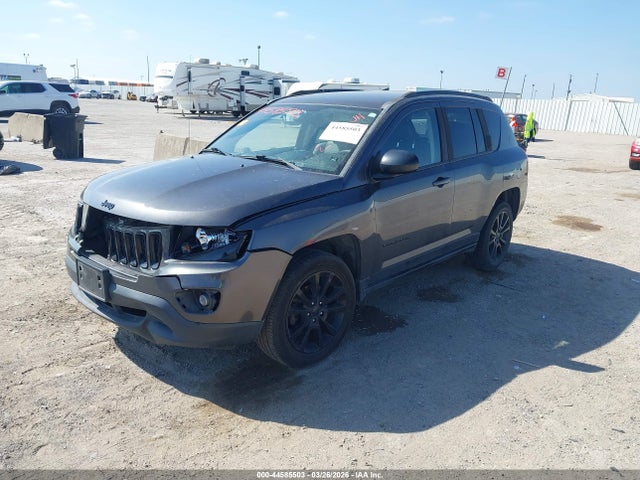 44585503 :رقم المزاد ، 1C4NJCBA2FD220199 vin ، 2015 Jeep Compass Altitude Edition مزاد بيع