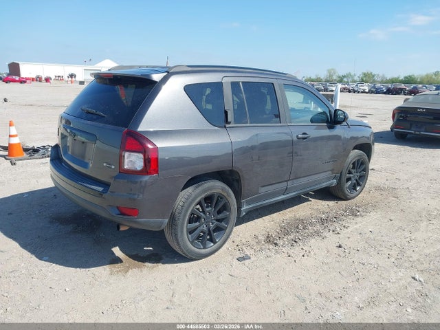 44585503 :رقم المزاد ، 1C4NJCBA2FD220199 vin ، 2015 Jeep Compass Altitude Edition مزاد بيع