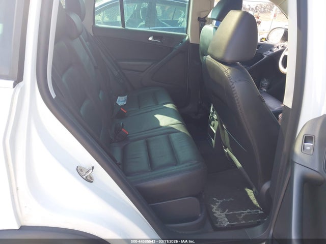 2017 Volkswagen Tiguan 2.0t Sport მანქანა იყიდება აუქციონზე, vin: WVGTV7AX0HK020893, აუქციონის ნომერი: 44585543