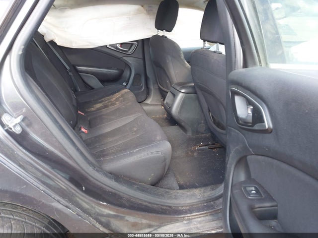 Продажа на аукционе авто 2015 Chrysler 200 Limited, vin: 1C3CCCABXFN624698, номер лота: 44585549