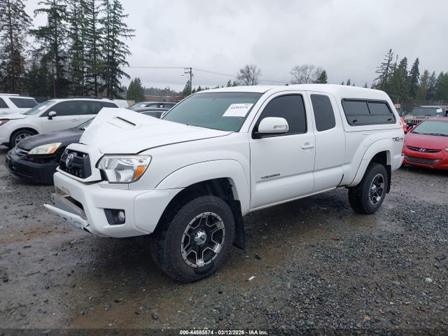 Toyota Tacoma Base V6 2015 5TFUU4EN4FX137802 Image 2