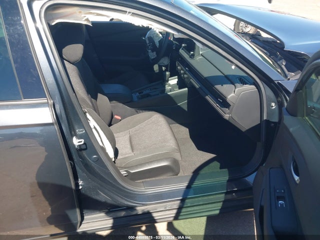 1HGCY1F30PA017190 Honda ACCORD EX