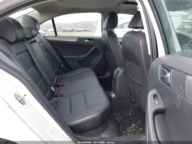 44585609 :رقم المزاد ، 3VWDB7AJ9HM393496 vin ، 2017 Volkswagen Jetta 1.4t Se مزاد بيع