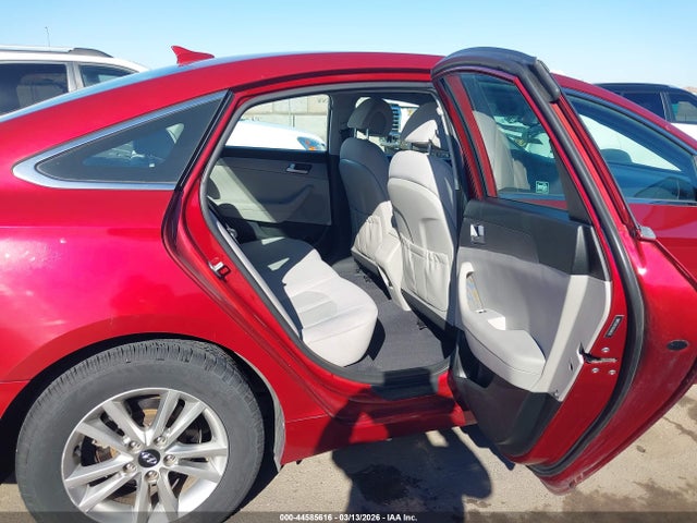 Продажа на аукционе авто 2016 Hyundai Sonata Se, vin: 5NPE24AF2GH349278, номер лота: 44585616