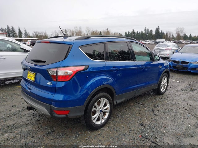 1FMCU9HD8JUA98424 Ford ESCAPE SEL