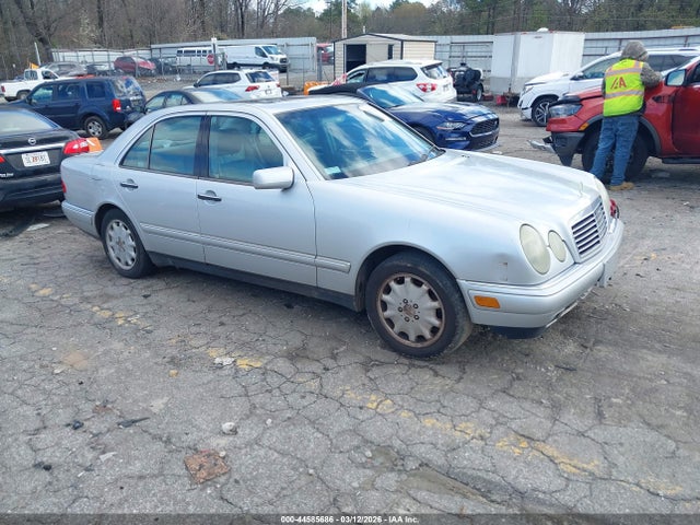 1999 MERCEDES-BENZ E 320 WDBJF65H8XA729239