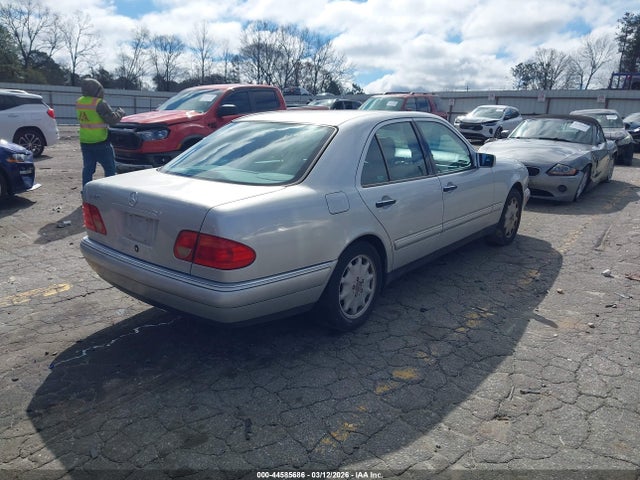 1999 MERCEDES-BENZ E 320 WDBJF65H8XA729239 Photo 3