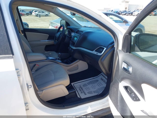 3C4PDCBBXKT863512 Dodge JOURNEY SE