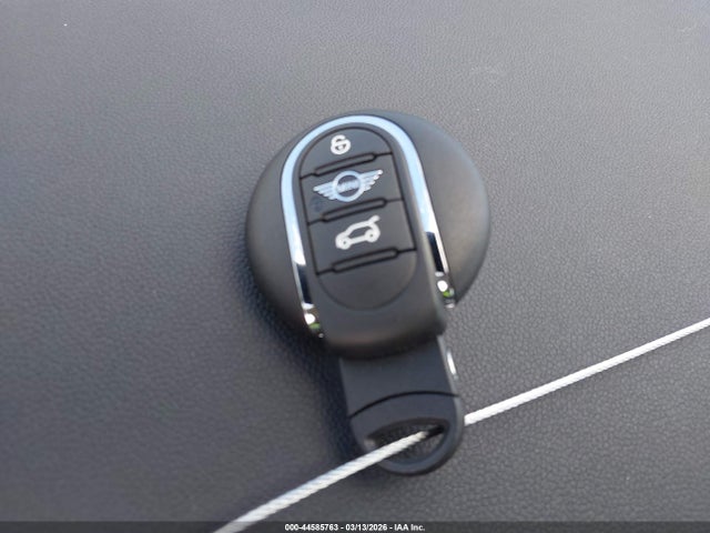 2017 MINI CLUBMAN WMWLN5C36H2E33145 Photo 10