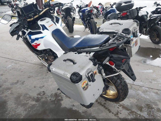 2024 HONDA CRF1100 JH2SD15E8RK000201 Photo 2