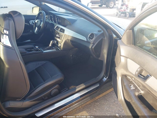 2012 Mercedes-benz C 250 მანქანა იყიდება აუქციონზე, vin: WDDGJ4HB7CF756702, აუქციონის ნომერი: 44585833