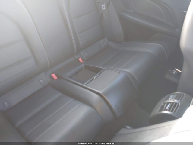 2012 Mercedes-benz C 250 მანქანა იყიდება აუქციონზე, vin: WDDGJ4HB7CF756702, აუქციონის ნომერი: 44585833