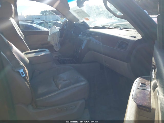 Продажа на аукционе авто 2009 Chevrolet Suburban 1500 Ltz, vin: 1GNFC36J59R183222, номер лота: 44585850