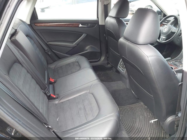 Продаж на аукціоні авто 2013 Volkswagen Passat 3.6l V6 Sel Premium, vin: 1VWCM7A33DC076641, номер лоту: 44585879