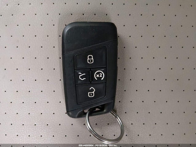 2018 VOLKSWAGEN ATLAS 1V2MR2CA0JC532306 Photo 10