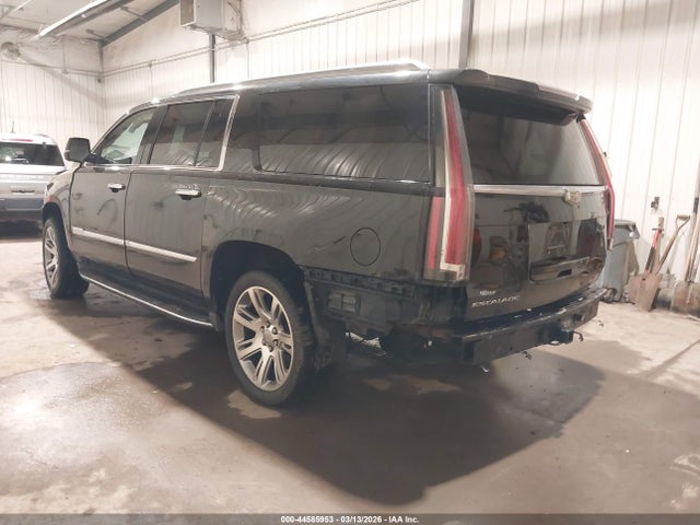 2016 CADILLAC ESCALADE ESV 1GYS4HKJ6GR360486 Photo 2