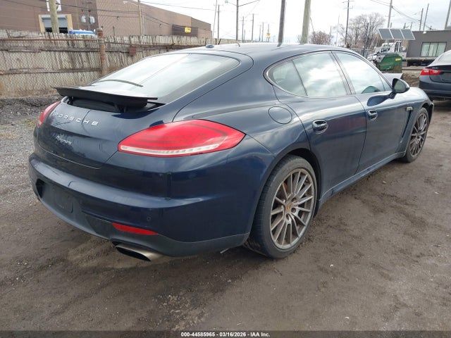2016 PORSCHE PANAMERA WP0AA2A73GL007218 Photo 3
