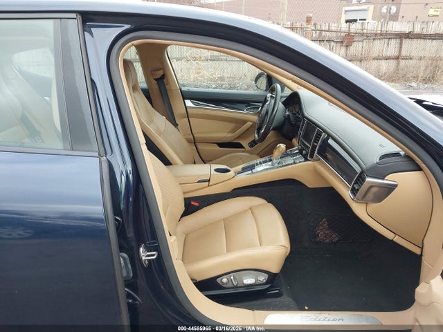 2016 PORSCHE PANAMERA WP0AA2A73GL007218 Photo 4