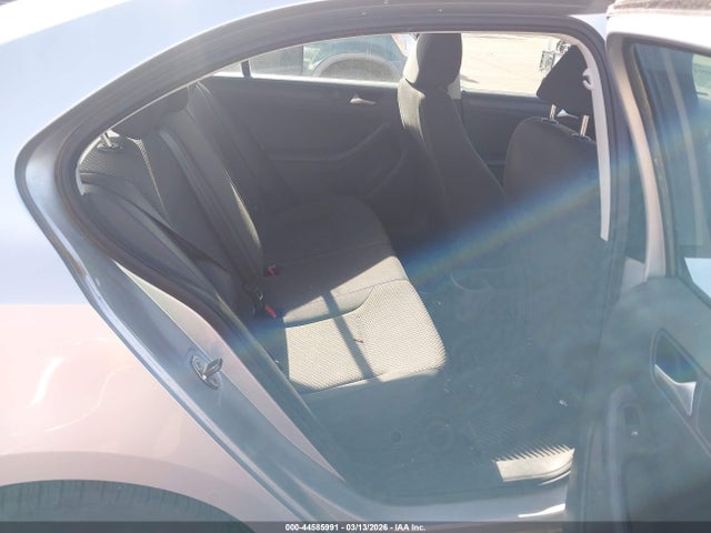 44585991 :رقم المزاد ، 3VW1K7AJ6DM211153 vin ، 2013 Volkswagen Jetta 2.0l S مزاد بيع