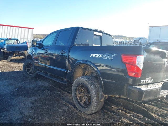 2017 Nissan Titan Platinum Reserve/pro-4x/s/sl/sv მანქანა იყიდება აუქციონზე, vin: 1N6AA1E53HN512472, აუქციონის ნომერი: 44586000