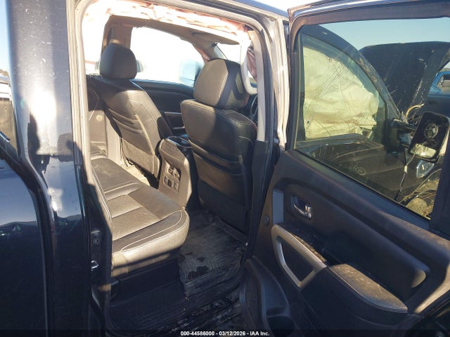 2017 Nissan Titan Platinum Reserve/pro-4x/s/sl/sv მანქანა იყიდება აუქციონზე, vin: 1N6AA1E53HN512472, აუქციონის ნომერი: 44586000