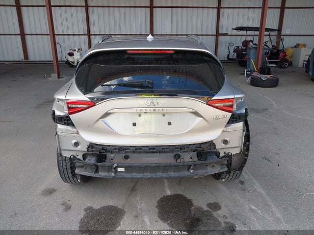 Продаж на аукціоні авто 2017 Infiniti Qx30 Premium, vin: SJKCH5CP9HA019161, номер лоту: 44586040