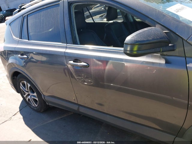 Toyota RAV4 LE 2018 JTMBFREV3JJ175418 Image 14