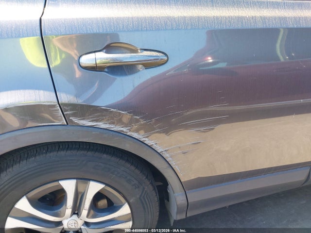 Toyota RAV4 LE 2018 JTMBFREV3JJ175418 Image 20