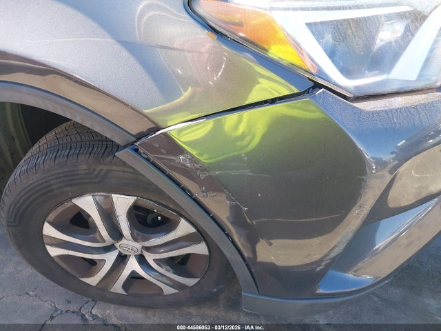 Toyota RAV4 LE 2018 JTMBFREV3JJ175418 Image 22