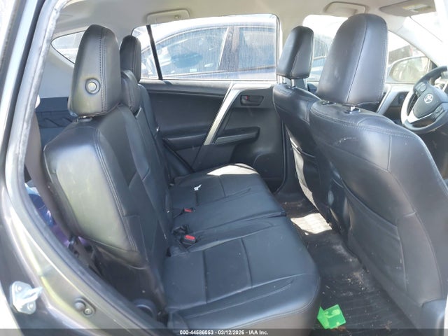 Toyota RAV4 LE 2018 JTMBFREV3JJ175418 Image 8
